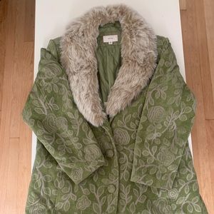 Merona fur coat size 1XL beautiful floral pattern all over.